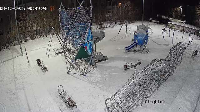 Апатиты Победы детская площадка